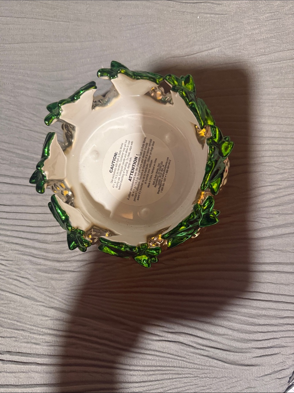 Gold Ceramic pineapple candle holder - Picture 3 of 3